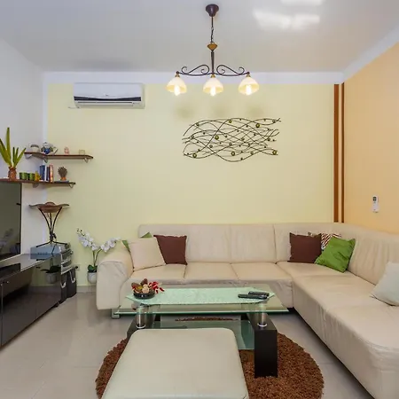 2 Bedroom In * Skrbčići