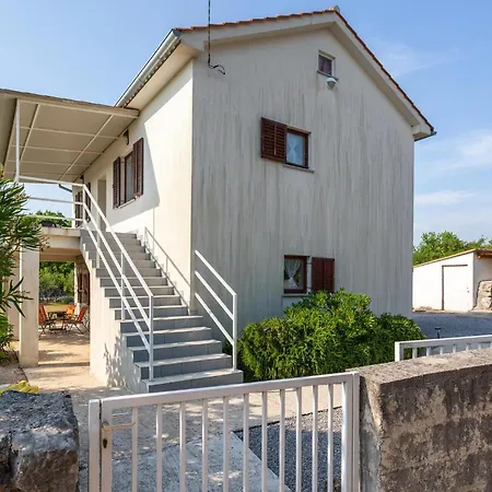 2 Bedroom In *