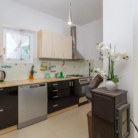 2 Bedroom In Apartament